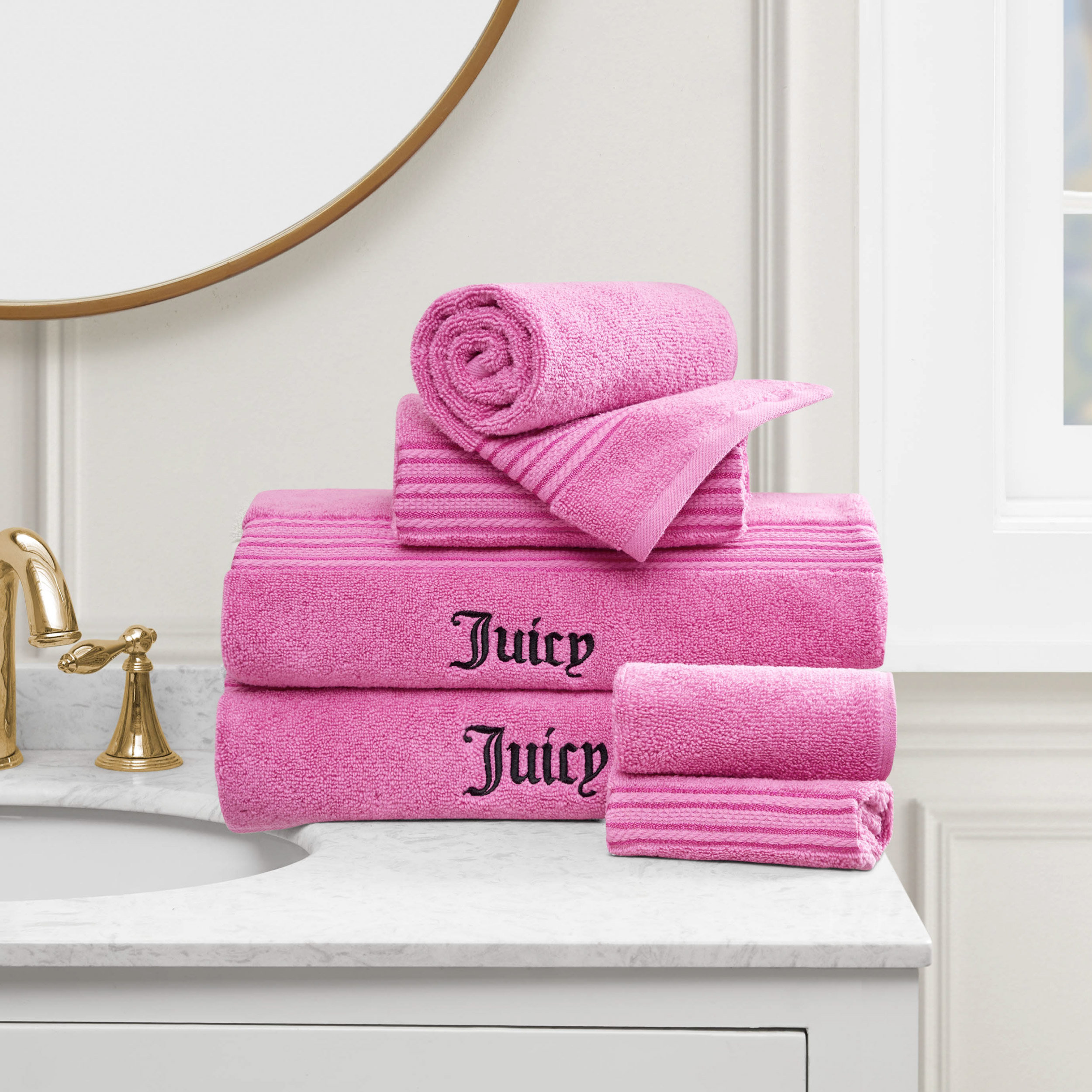 Juicy 2024 Couture bath towel